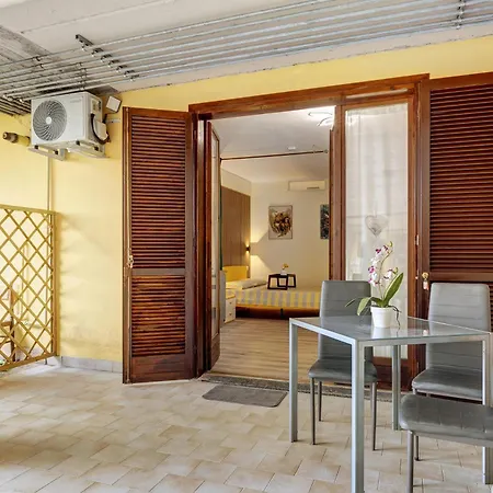 Apartment Casa Cattaleya Desenzano del Garda